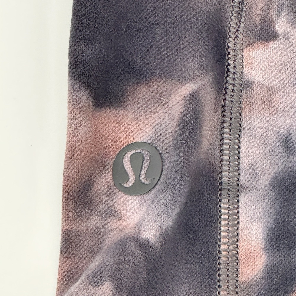 Lululemon Key To Balance Tank Purple Tie Dye Size 4 Padded Nulu Yoga Gym Pilates - Picture 3 of 6